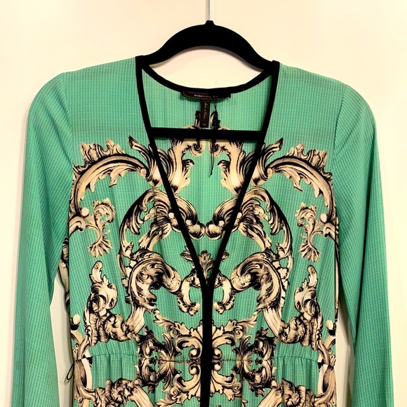 BCBGMaxAzria Size XS Trompe L’oeil Print Mint Green V-Neck Dress - Picture 3 of 13